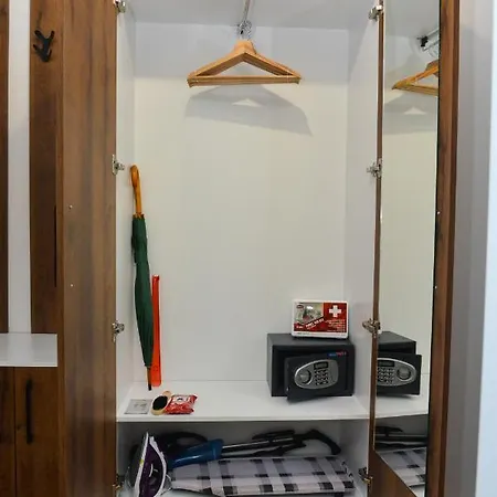 Perla Apartment *